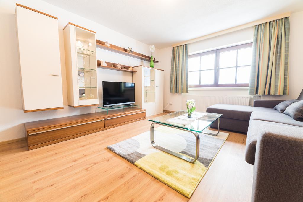 Apart Steiner Apartment ชตราสอัมซิลลาทาล ภายนอก รูปภาพ